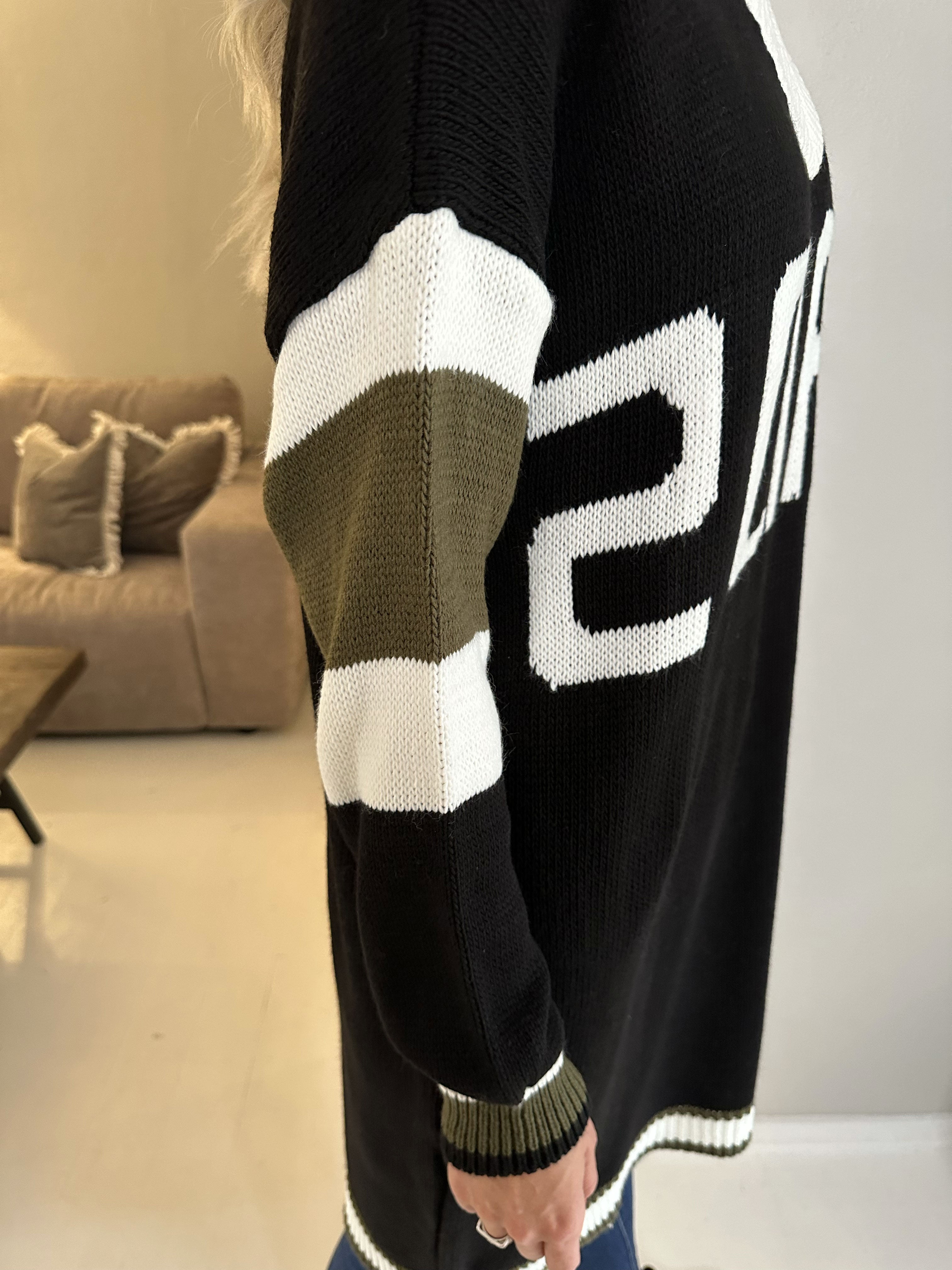 Elvira - Flerfärgad plus size stickad klänning med tryck